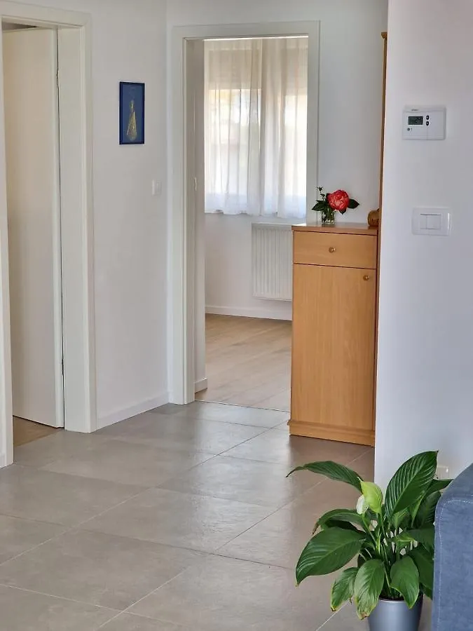 Apartment Lori Matulji 0*,